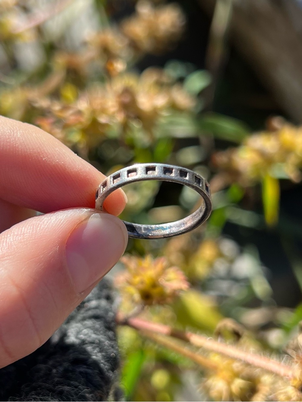 Sterling Silver Ring - Picture 3 of 10